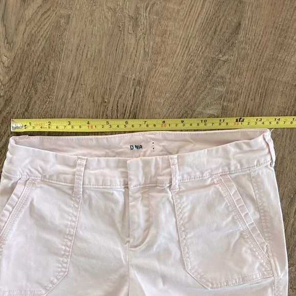 Old Navy pixie pants - Picture 5 of 5